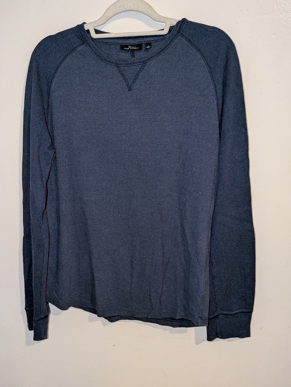 Marc Anthony Men's Navy Crewneck Long Sleeve Size L